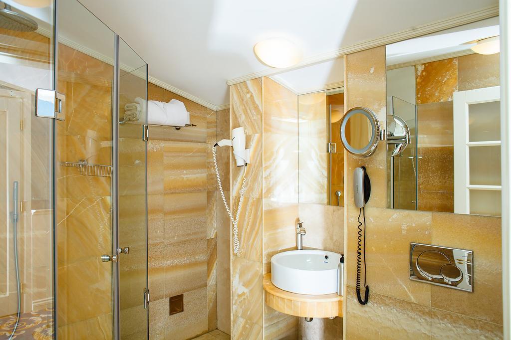 Ministerium Otel Odessa Dış mekan fotoğraf